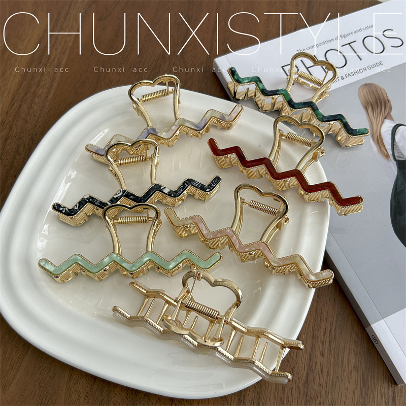 Wavy hair clip for women, large updo hair clip at the back of the head, shark clip hair clip, high-end hair clip headwear details Picture
