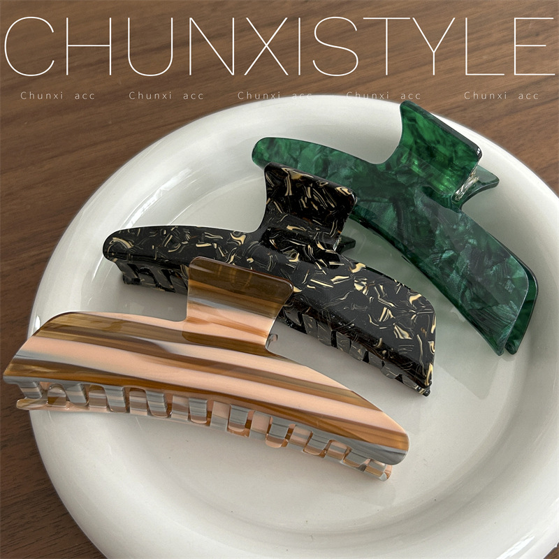 Laid-back style small hammer large acetic acid gripper, French green shark clip from South Korea, niche hair clip and gripper full figure