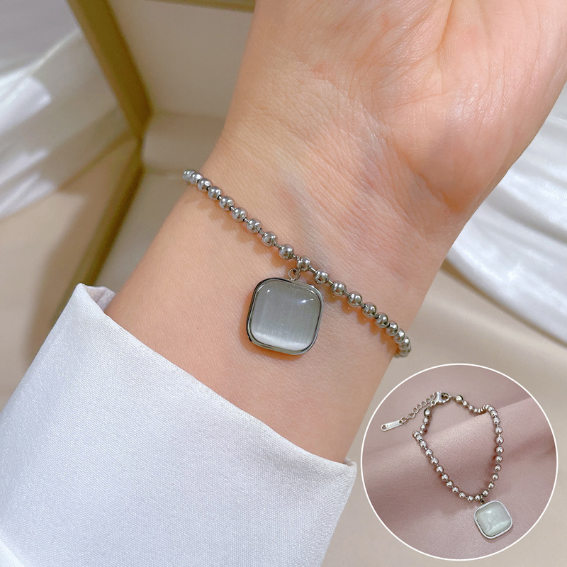 【 All-titanium Steel 】 Dongdamen's unique and elegant forest-themed cat-eye square bead bracelet, a retro female Internet celebrity's best friend details Picture