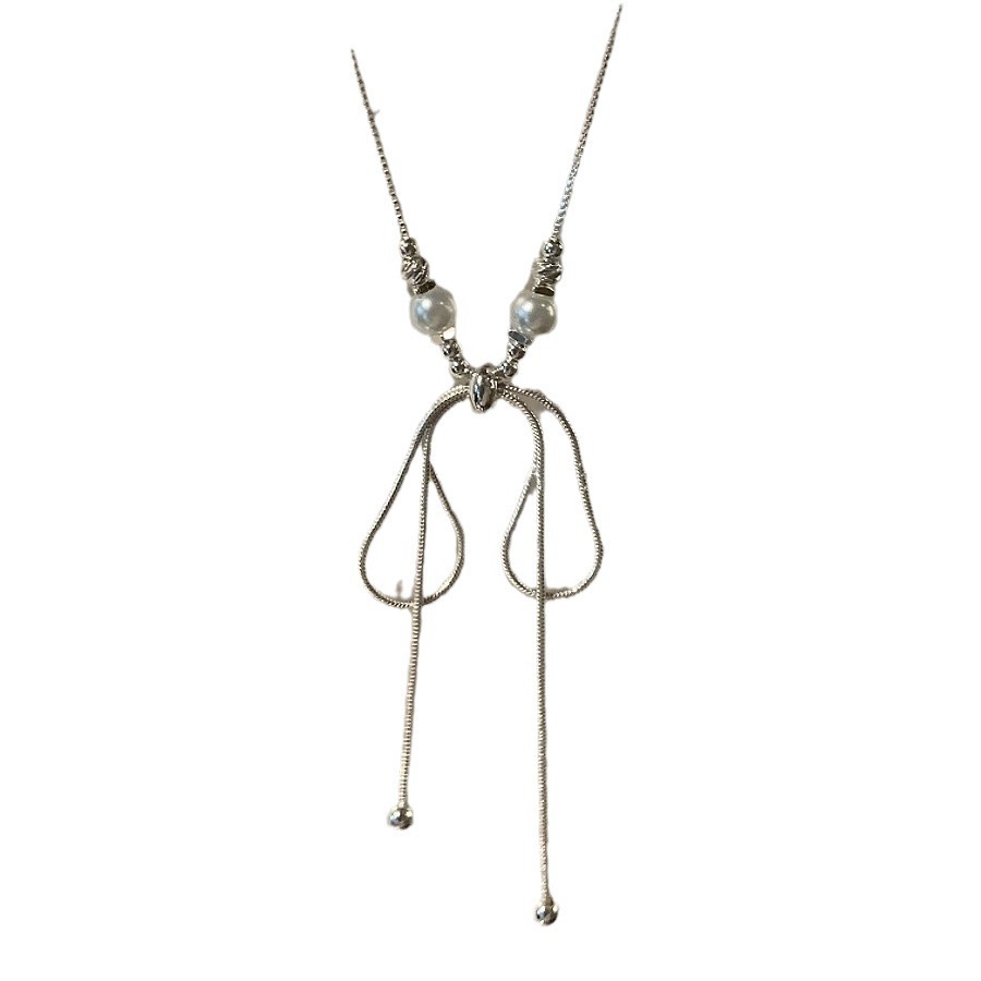 Super beautiful ins bow necklace, light luxury and niche women's collarbone chain 2024 new style neckchain snake bone chain accessory Item Picture