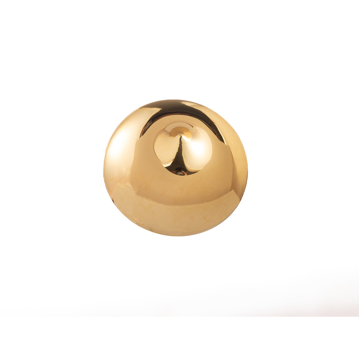The European and American metal style concave-convex round brooch with a high-end feel, the Maillard pin with a light luxury and fashionable niche accessory Item Picture