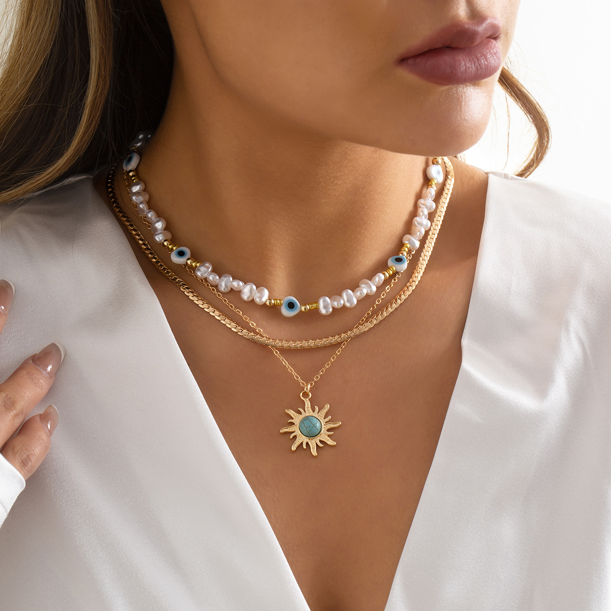 European and American cross-border jewelry, retro color-blocking personality eye pearl necklace, ethnic style sun turquoise pendant necklace full figure