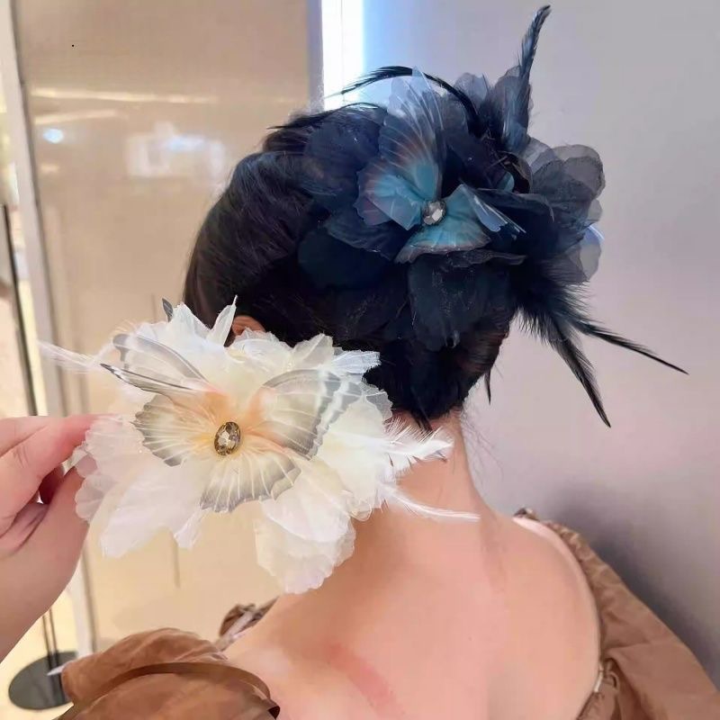 Double-sided feather bow clip, princess hair clip, large shark clip at the back of a woman's head, super fairy-like hair accessory with a sense of luxury details Picture