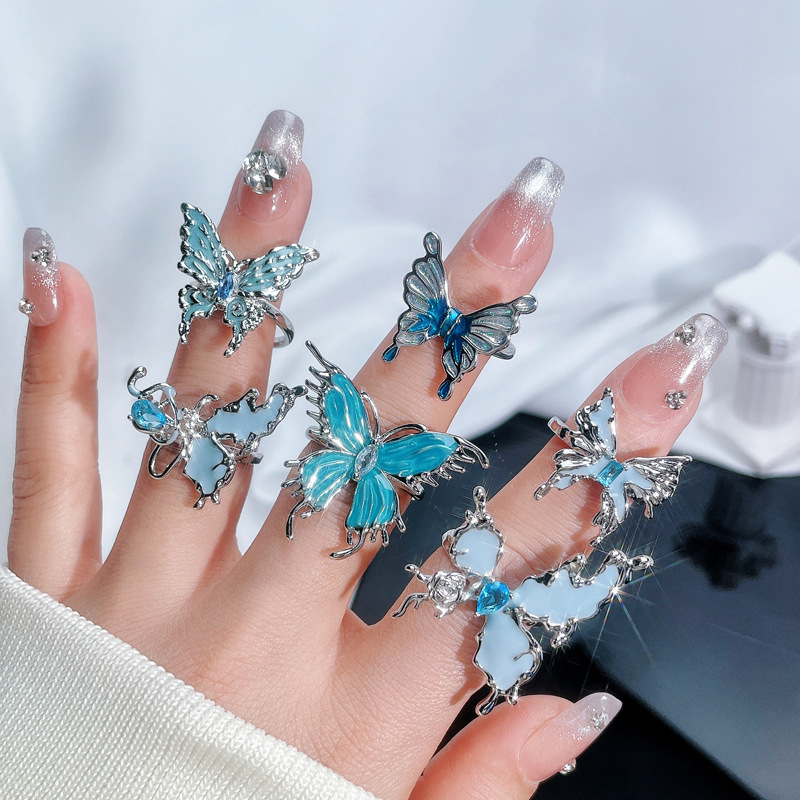 The high-end irregular butterfly opening ring for women on Instagram, with a cold and fashionable style, is a trendy index finger ring for autumn and winter accessories full figure