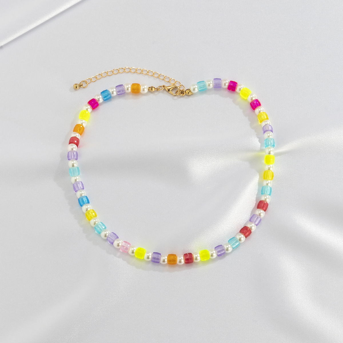European and American cross-border jewelry transparent beaded colorful geometric necklace, ethnic style hand-woven personalized necklace details Picture