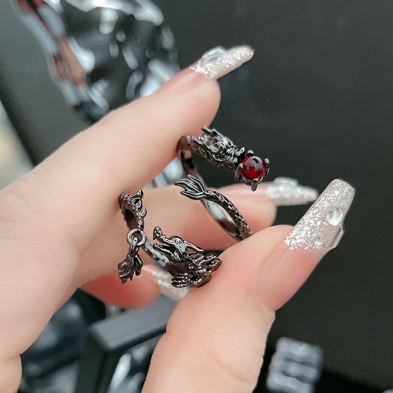 The dark dragon-shaped open ring with a sophisticated tail swing in the zodiac year is a unique and fashionable ring in a cold style for women on Instagram full figure