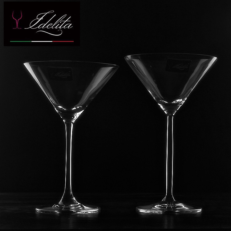 Crystal glass cocktail glasses, margarita wine glasses, sparkling wine glasses, Etrita Martini wine glasses full figure