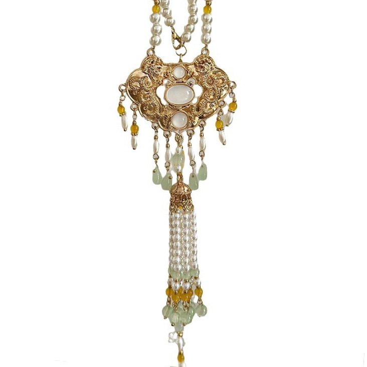 New Chinese-style peace lock, "Fu" character pearl tassel necklace, retro Chinese trend style collarbone chain, Hanfu-style neckpiece Item Picture