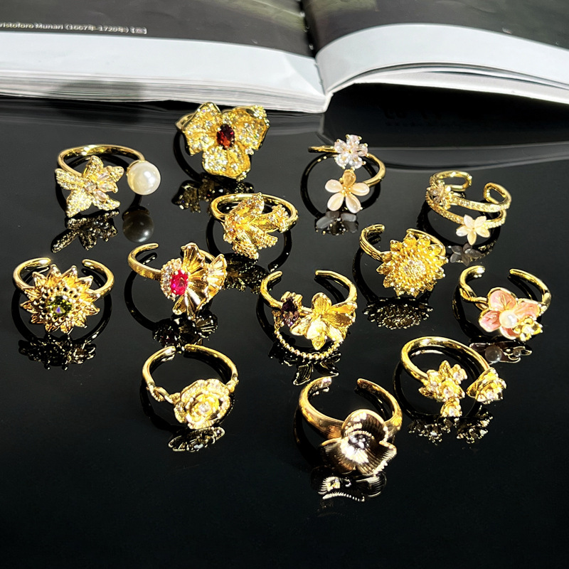 The Baroque light luxury high-end three-dimensional flower ring for women, the French cold style, the niche design sense, and the exquisite ring trend details Picture
