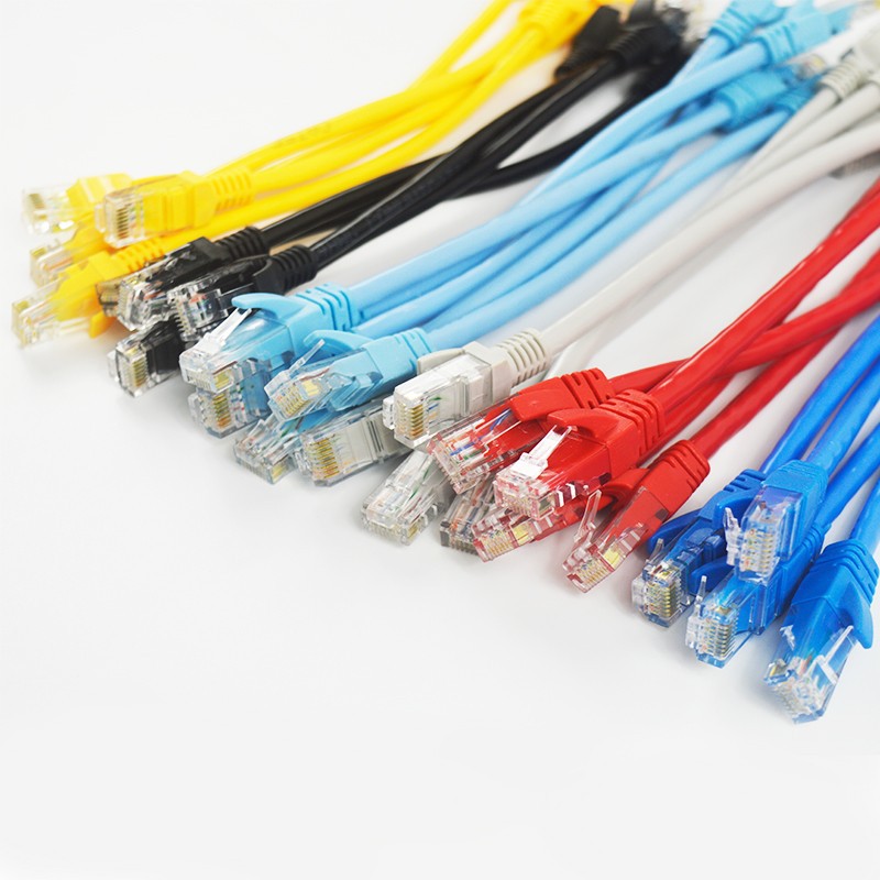 Super Category 5 and Category 6 oxygen-free copper finished network patch cords 0.2 0.3 0.5 0.8 1 1.5 2 2.5 3 M full figure
