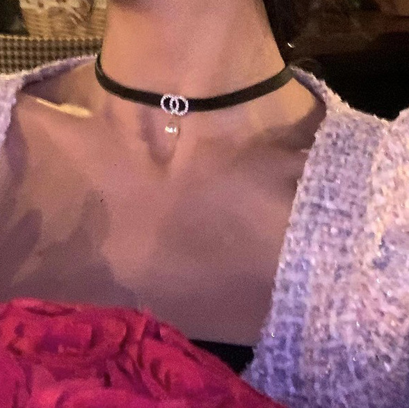 Autumn and winter atmosphere pearl choker necklace necklace, light luxury and niche design, elegant collarbone chain Specification drawing