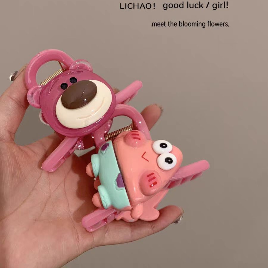 Cartoon strawberry bear hairpin, cute girl pie, Big star scratch-off hair accessory, new SpongeBob hairpin Shark clip for spring and summer full figure