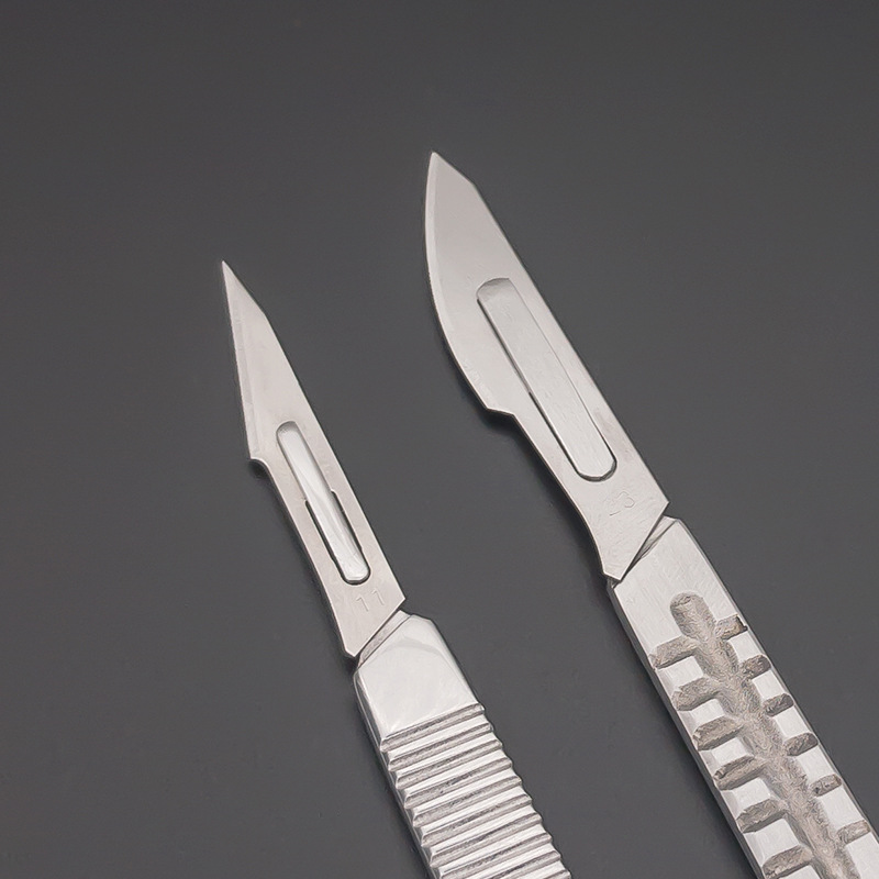 Disposable sterilized surgical blades made of carbon steel, carbon steel double eyelid engraving blades are not used in domestic hospitals Application Scenario
