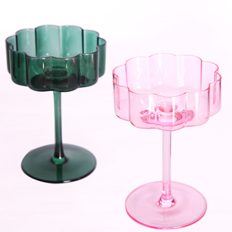 Dessert cup, fresh macaron ice cream cup, antique frosted highball cup, colorful petal glass cocktail cup Application Scenario