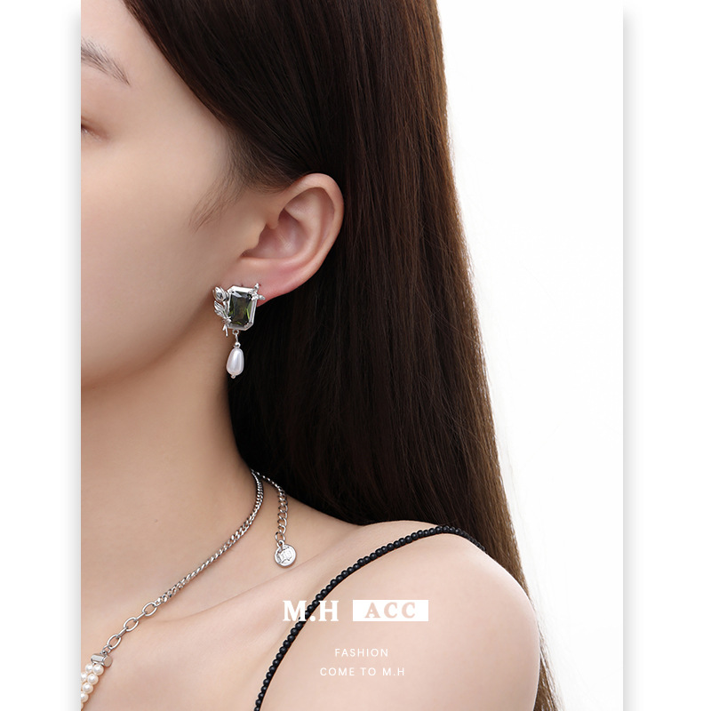Wholesale 925 Silver Needle Olive Green Zircon Butterfly flower Stud earrings, high-end pearl earrings, light luxury ins style earrings for women details Picture