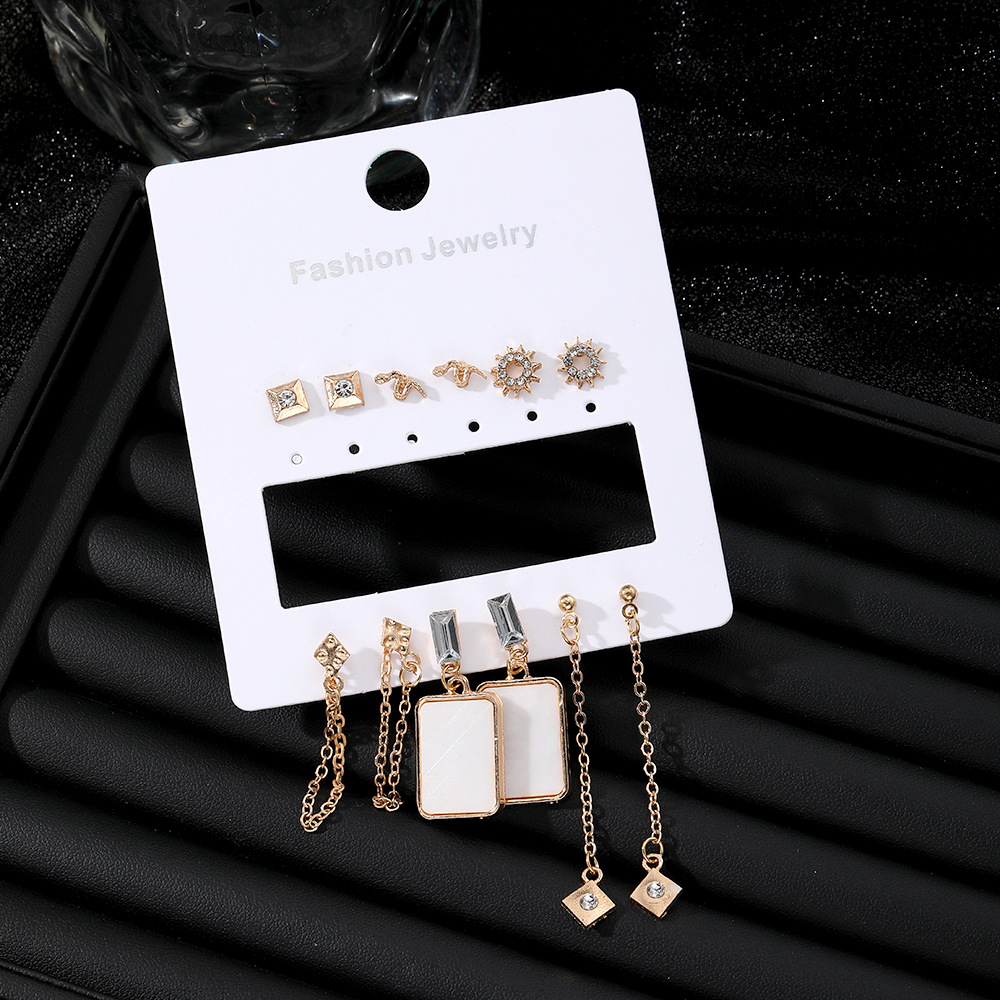 European and American cross-border accessories fashion alloy earrings, tassel women 's earrings 6-piece set, stud earrings and accessories earrings Application Scenario