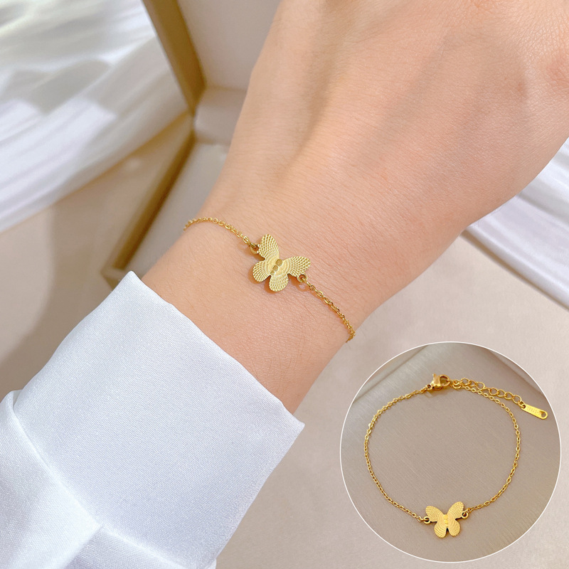 【 All-titanium Steel 】 Dongdaemun Personalized laser butterfly Chain bracelet, a retro best friend of a female Internet celebrity full figure