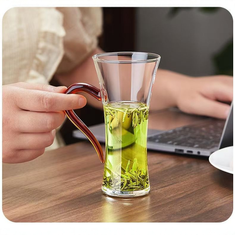 Green tea cup, household heat-resistant cup with crane neck handle, office flower tea brewing thickened heat-resistant high borosilicate glass cup details Picture