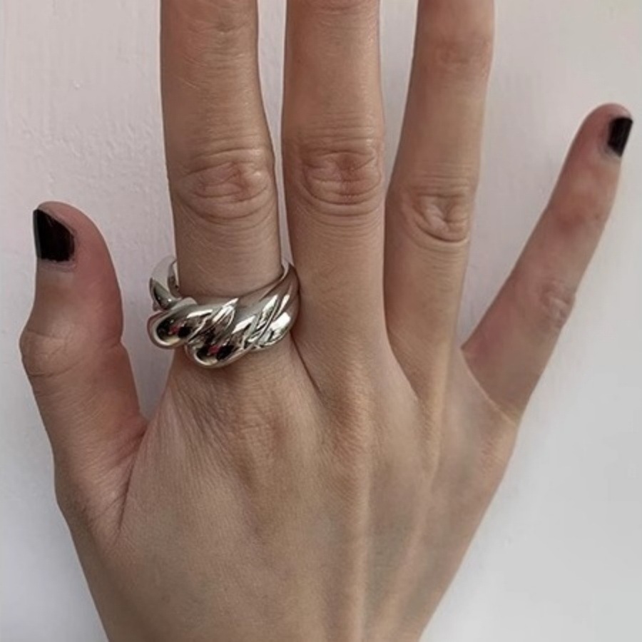 Korean-style simple twist twist open ring, women's fashion Instagram niche design, light luxury and high-end, versatile ring details Picture