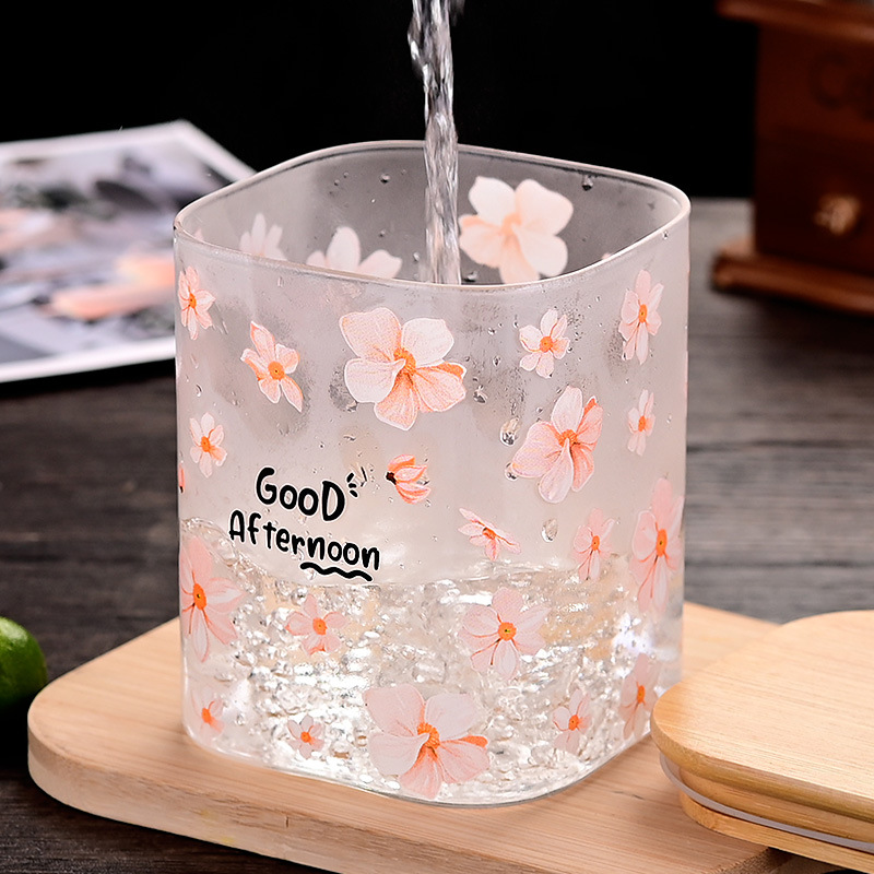 High borosilicate glass storage tanks, square sealed tanks, household dried fruit and grain storage tanks, large-capacity tea cans, glass Application Scenario