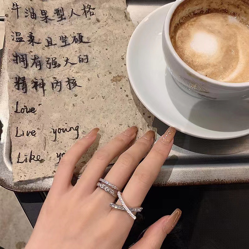A high-end, light luxury, cross-opening ring with a cold and aloof style for women, a niche, simple, fashionable and individual style, and an ins zircon ring trend Specification drawing