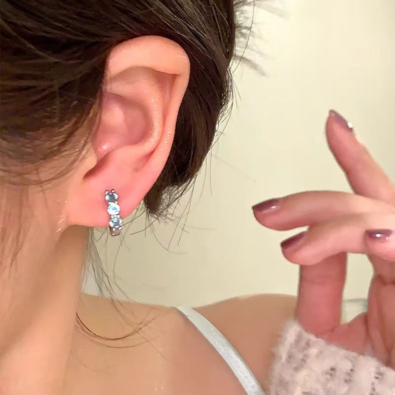 Spring sparkling colorful zircon exquisite ear rings, light luxury, niche and high-end style stud earrings, unique and beautiful earrings and earrings for women Application Scenario