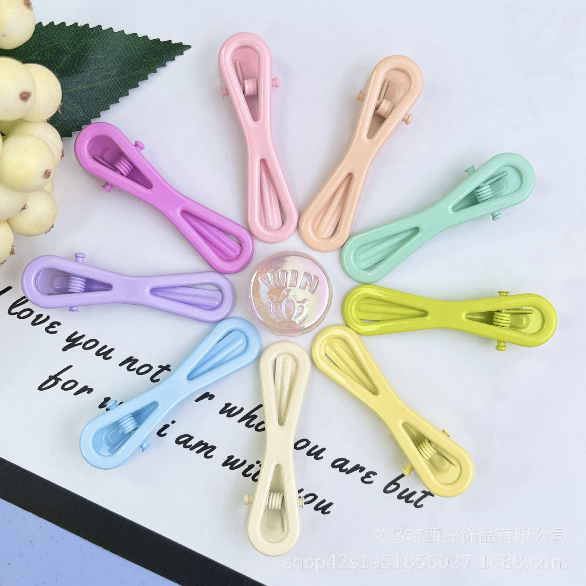 Baked paint figure-eight clip, children's hair clip, candy-colored diy hair clip, cute wholesale, bangs clip, side clip, children's hair accessory details Picture