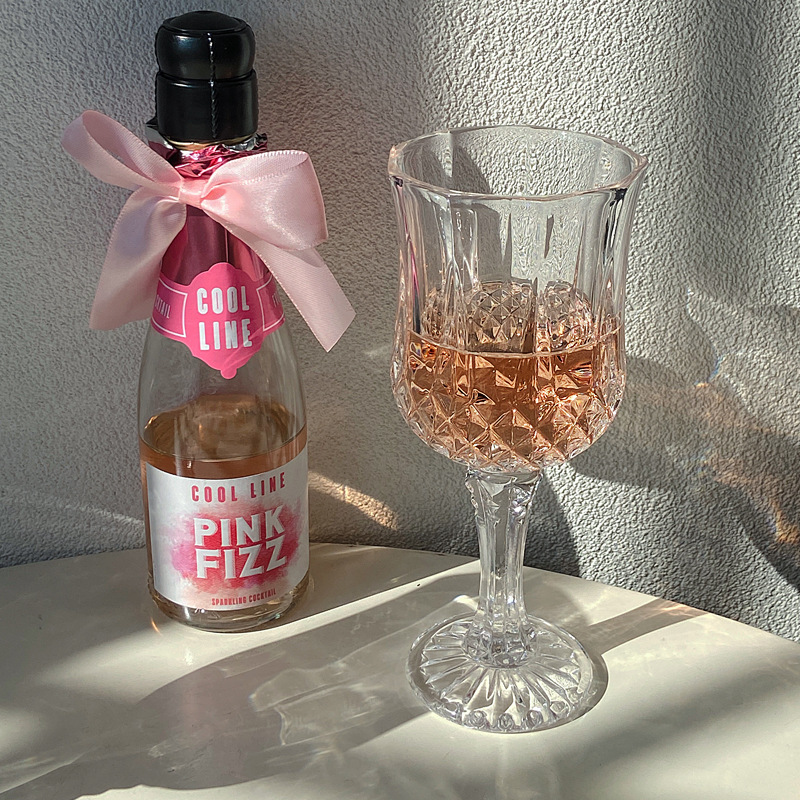 Home European-style glass diamond wine glass set, home whisky highball glass, foreign wine glass, wine glass Application Scenario