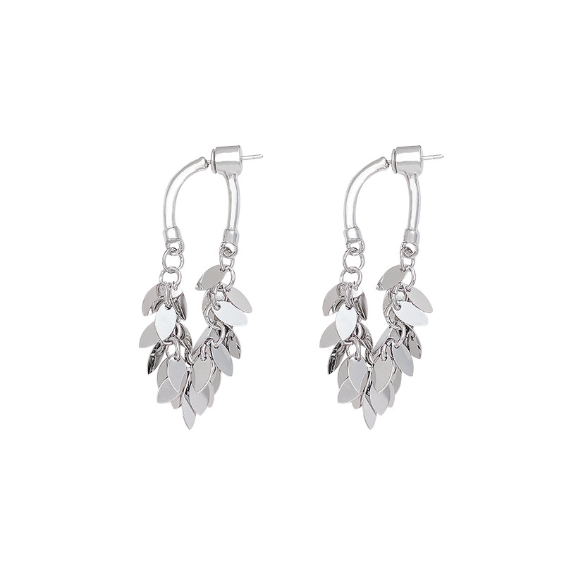 The sweet and cool silver tassel earrings exude a sense of sophistication for women. The versatile rear-hanging stud earrings are unique and personalized metal earrings Item Picture