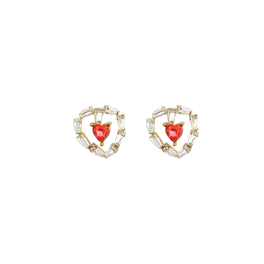 925 Silver needle, super ethereal charm, girlish heart, Zircon stud earrings, trendy and simple style for women on Instagram, the same heart-shaped earrings as Internet celebrities Item Picture