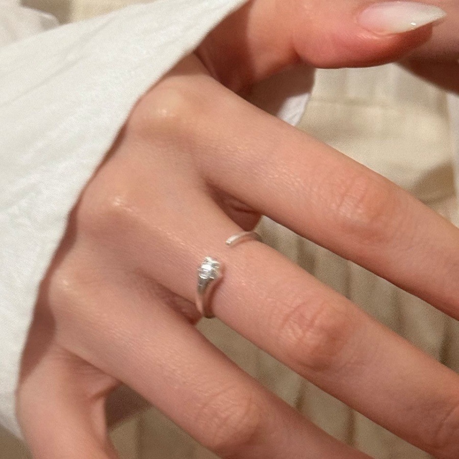 Korean cat-paw zircon ring for women, simple and elegant style index finger ring, niche design, cute and sweet open ring trend details Picture