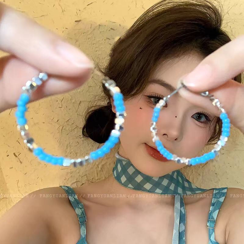 Blue Danube River Korean-style circle earrings, a niche design for women, are suitable for round faces as earrings and stud earrings details Picture