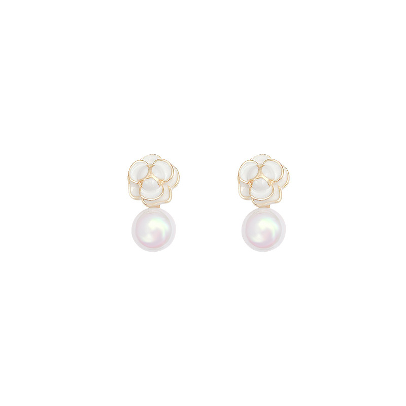 French retro mermaid pearl flower earrings, women's fashion, high-end design sense, versatile stud earrings and earrings wholesale Item Picture