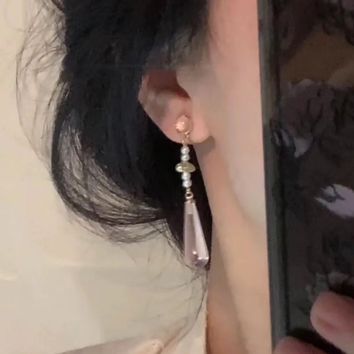 Pink Dai ~ Retro new Chinese-style pink teardrop stud earrings, a light luxury and high-end look, elegant and grand earrings, women's Chinese-style earrings Specification drawing