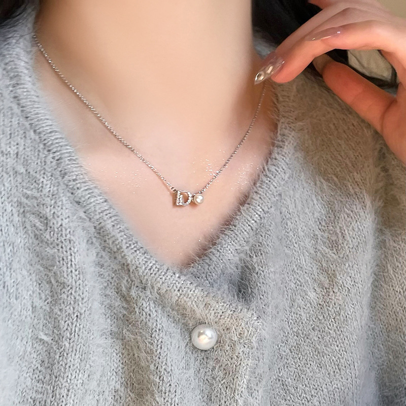 Simple letter pearl zircon ultra-fine necklace for women 2025 new style, versatile and elegant design sense collarbone chain Specification drawing