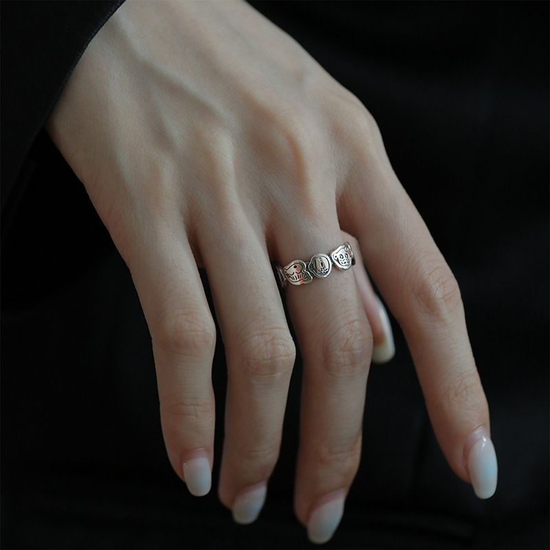A cute anime cartoon character opening adjustable ring for women's Instagram, a niche design with a high-end feel, 2022 new style full figure
