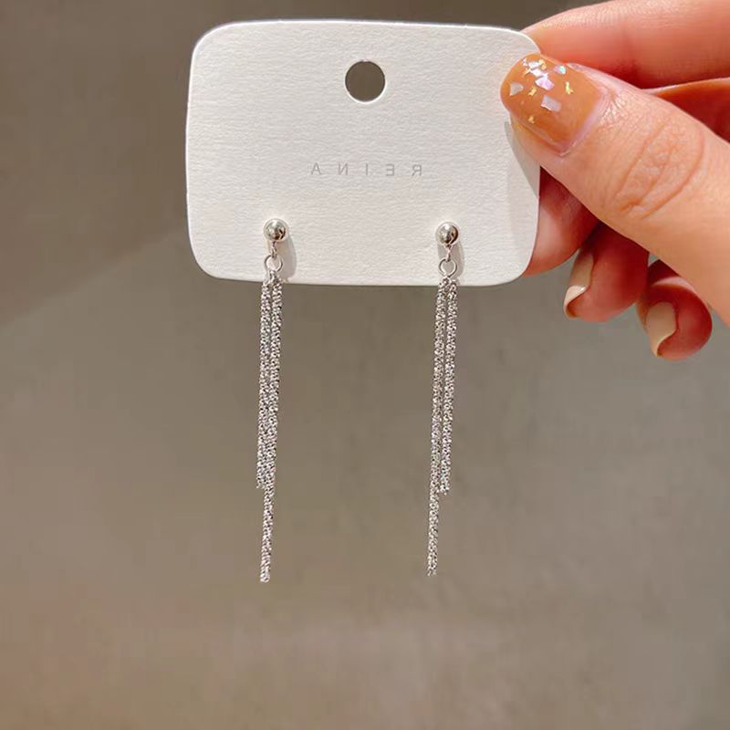 Silver fine glittering starry sky tassel earrings, long stud earrings, women's 2025 new style, niche design sense, high-end earrings details Picture