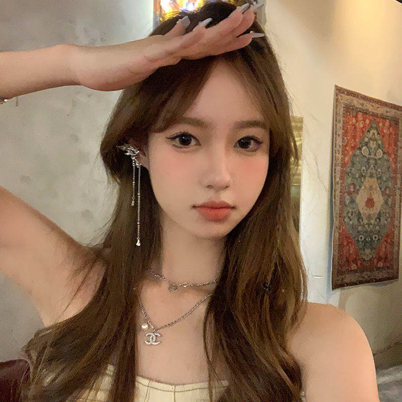 Super fairy-like ~ Fairy butterfly tassel ear clips for women, no ear piercings, ear bone clips, elegant and high-end ear-hanging earrings Application Scenario