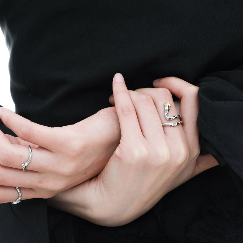 Irregular personality snake-shaped opening ring, a niche design for women, with a cold style, high-end feel, simple and fashionable temperament details Picture