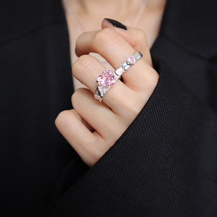 Irregular-shaped superimposed cherry blossom pink sweet and cool gemstone heart diamond, irregular-shaped zircon open ring, Instagram girl Specification drawing