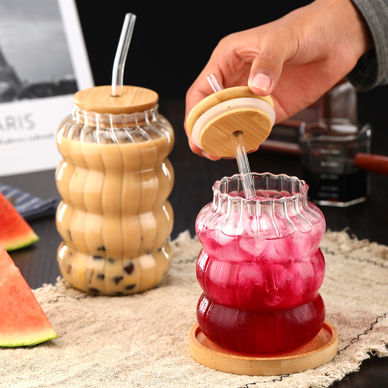 Large-capacity cold drink cup, coffee cup, transparent glass cup, vertical pattern chubby caterpillar straw cup, water cup Application Scenario