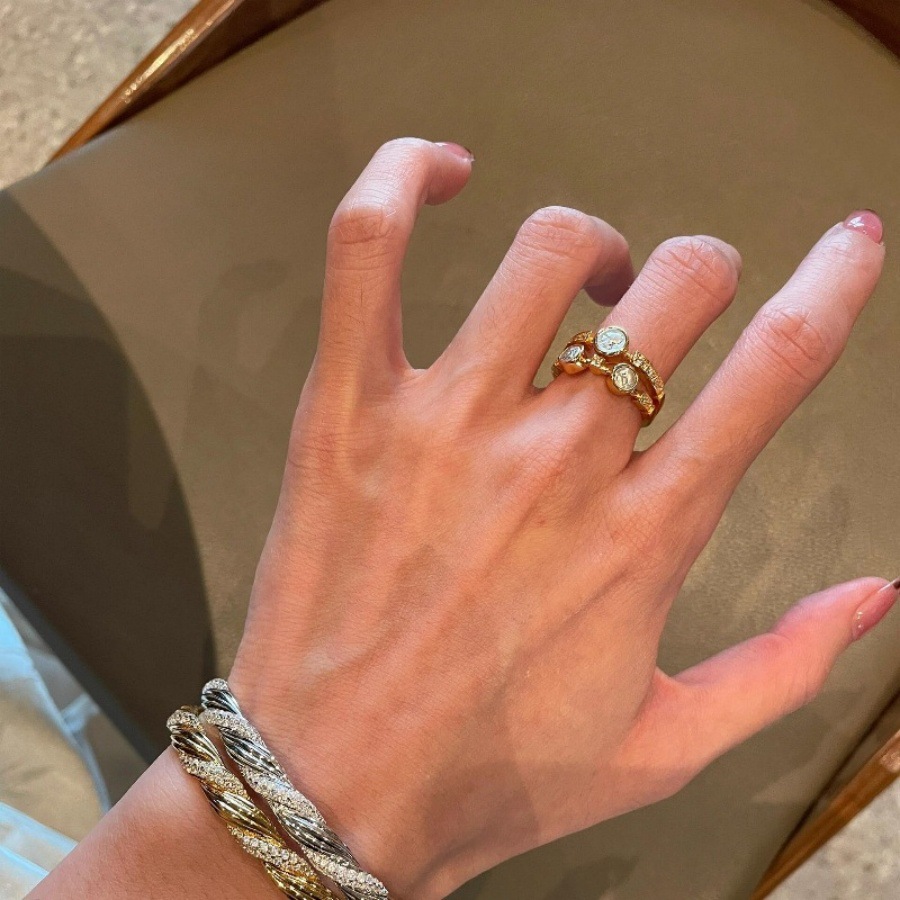 Vintage double-layer Athena three ancient coins ring, a light luxury and niche design for women, a high-end index finger ring Application Scenario