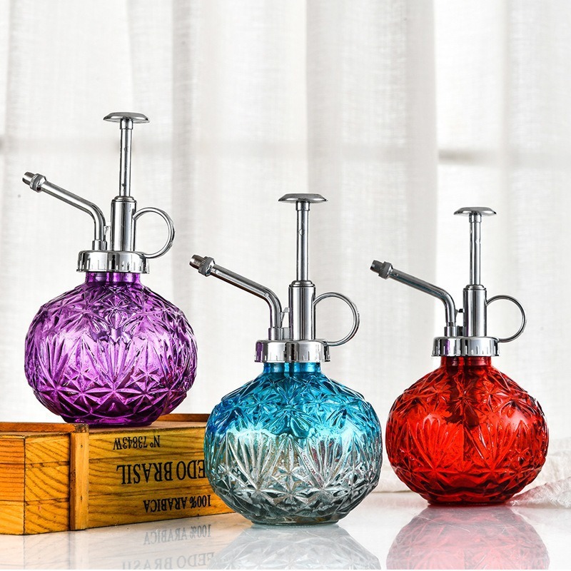 Retro glass spray bottle, creative transparent diamond-shaped watering pot, succulent potted watering pot, indoor gardening tools wholesale details Picture