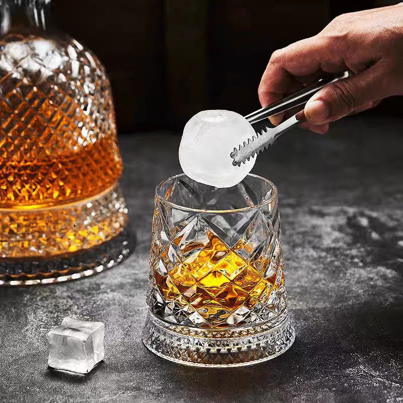 Creative whisky cups, foreign wine glasses, rotating cups, household water cups, thickened rotating glass cups, unbreakable dolls, stress-relieving cups Specification drawing