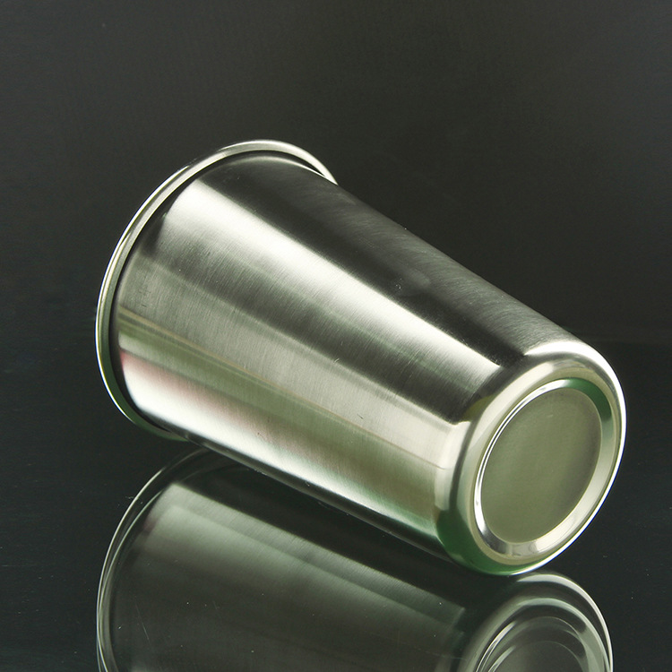 Wholesale of cross-border supply stainless steel beer mugs, single-layer rolled beer mugs, stainless steel measuring cups and mouthwash cups Application Scenario