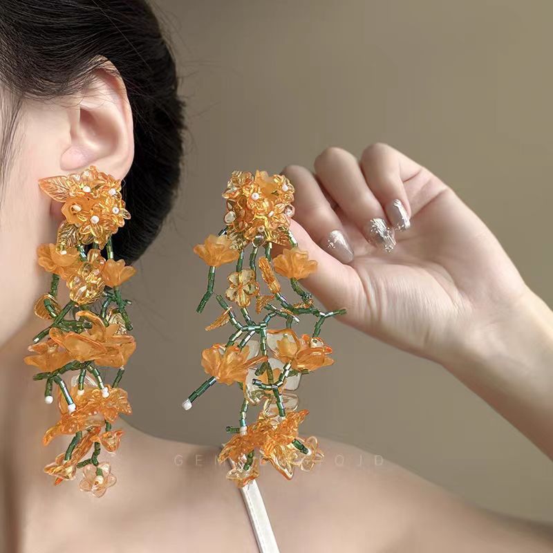 Orange Blossom Sea ~ Orange flower exaggerated tassel earrings, super ethereal, unique and fashionable earrings, summer face-enhancing small earrings details Picture
