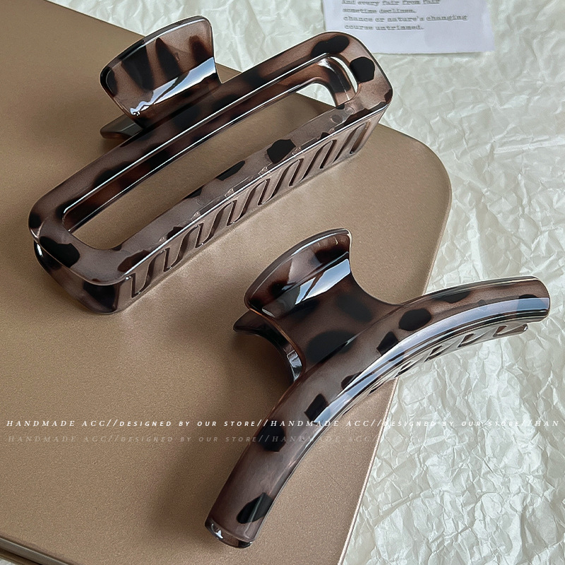 Leopard print hairpin women's hair accessory, with a large amount of hair, the back of the head, the updo hair clip, large size, high-end and elegant, shark clip headwear full figure