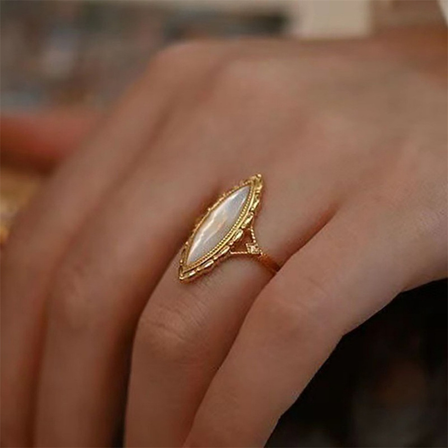 French retro white mother-of-pearl ring, women's light luxury high-end open index finger ring, niche design, versatile heavy ring Specification drawing