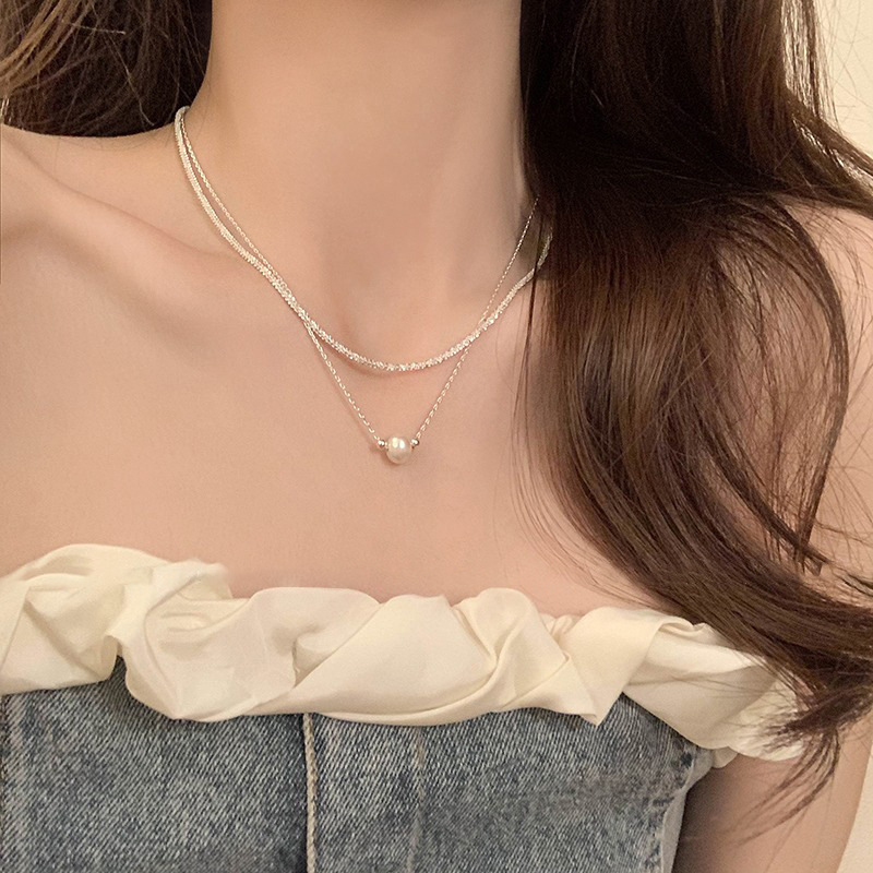 Double-layer pearl necklace for women, with a unique and stylish design, is a niche neckchain and collarbone chain. 2023 new style details Picture