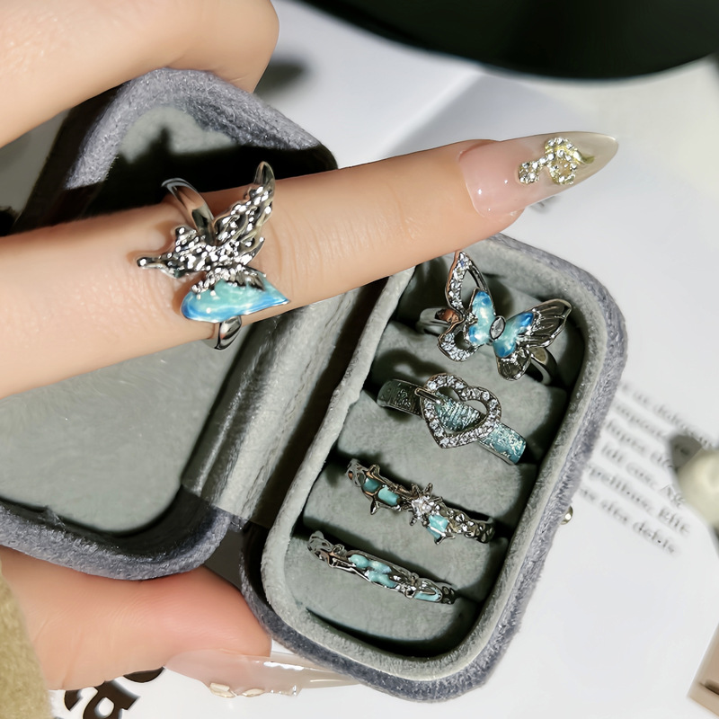 Simple and individual, sea blue gradient butterfly drop glaze ring, a unique feminine charm, irregular texture heart-shaped fashionable ring details Picture